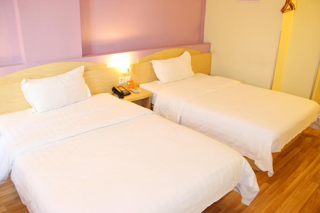 7Days Inn Shenzhen Da Fen You Hua Cun Exterior photo