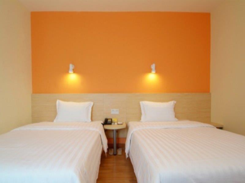 7Days Inn Shenzhen Da Fen You Hua Cun Exterior photo